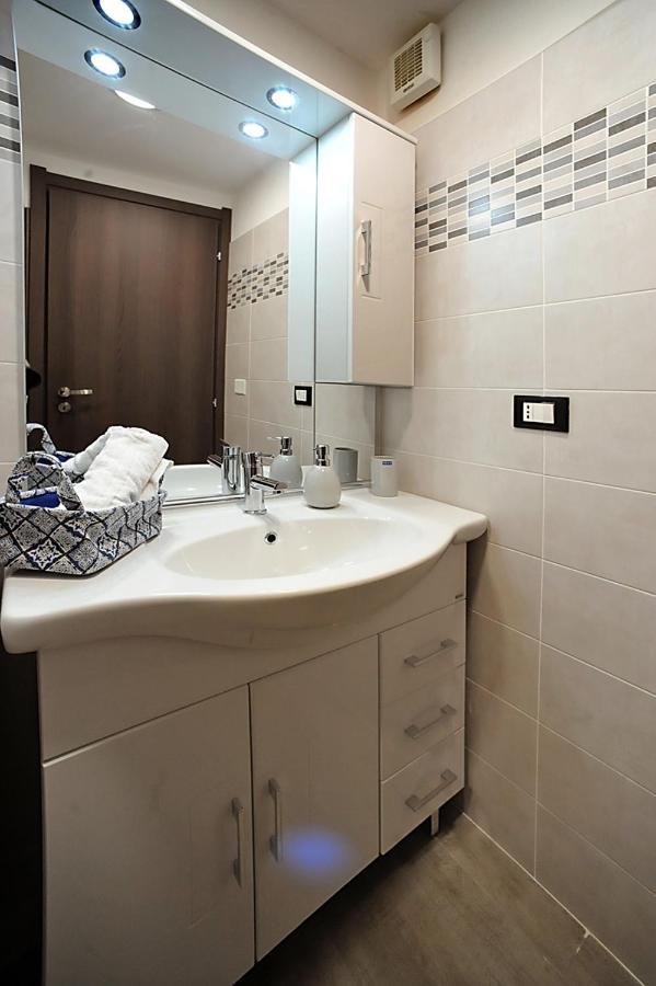 Cozy Studio In Turin City Center By Wonderful Italy 部屋 写真
